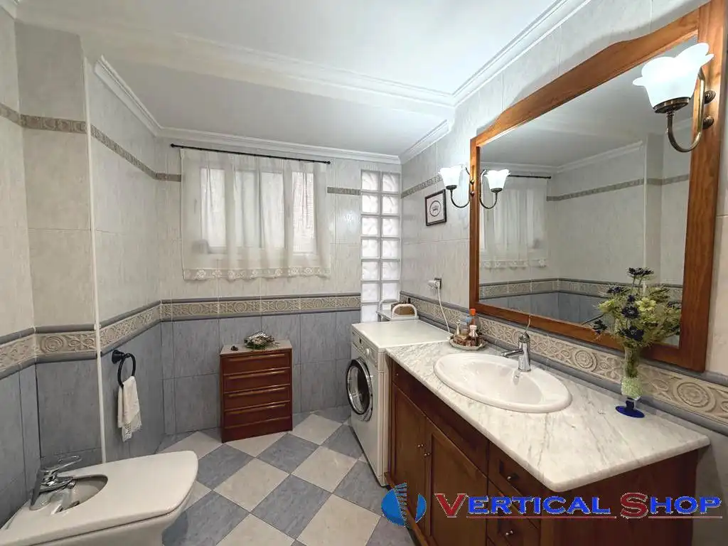 Baño de Casa o chalet en venta en Villena con Aire acondicionado, Calefacción y Terraza