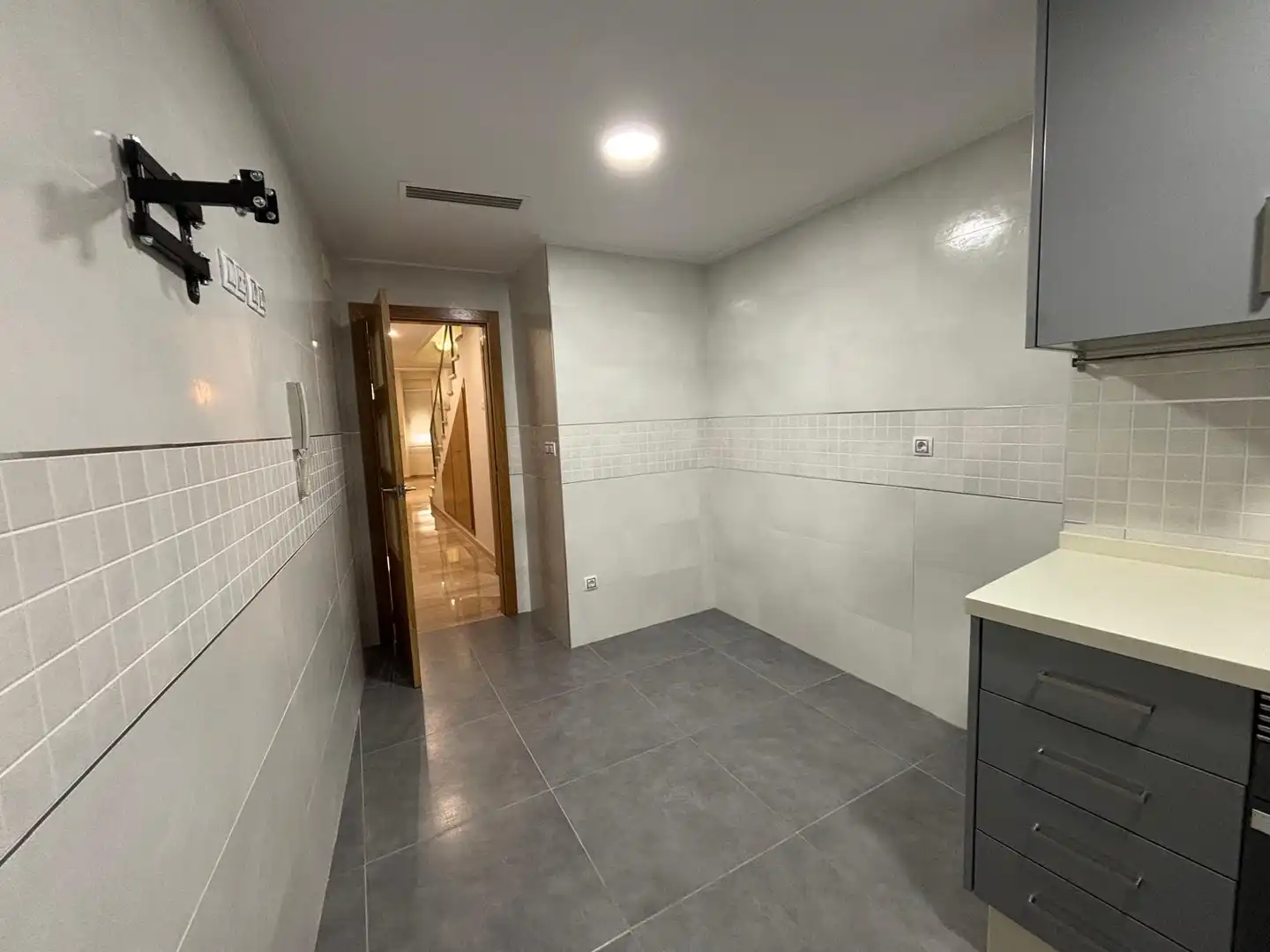 Bathroom of Houses for sale in Sueca  with Air Conditioner, Terrace and Storage room
