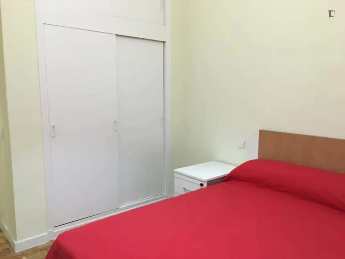 Habitación de Apartamento para compartir en Madrid con Amueblado, Lavadora y Internet