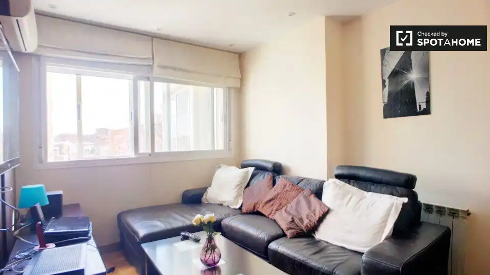 Wohnzimmer von Wohnung zur untervermieten in Madrid mit Klimaanlage, Heizung und Terrasse
