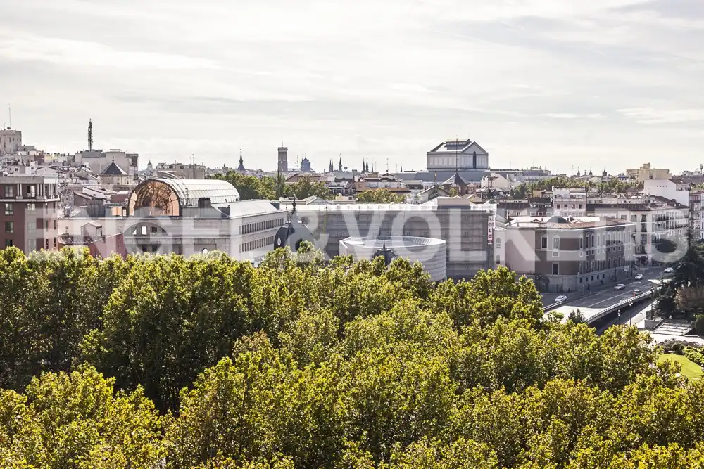 Außenansicht von Wohnung zur Miete in Madrid mit Klimaanlage, Heizung und Möbliert