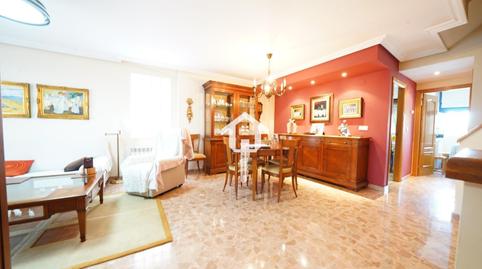 Foto 3 de Casa adosada en venda a Calle Cat Eliseo Gomez Serrano, Virgen del Remedio - Parque Lo Morant, Alicante / Alacant