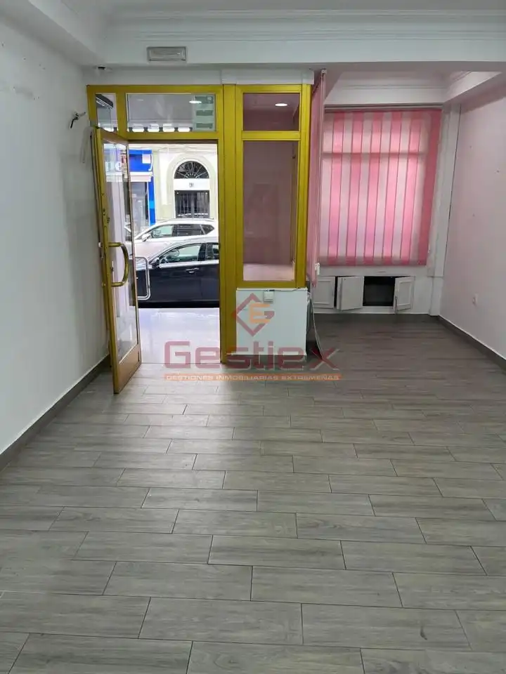 Local comercial en alquiler en Almendralejo