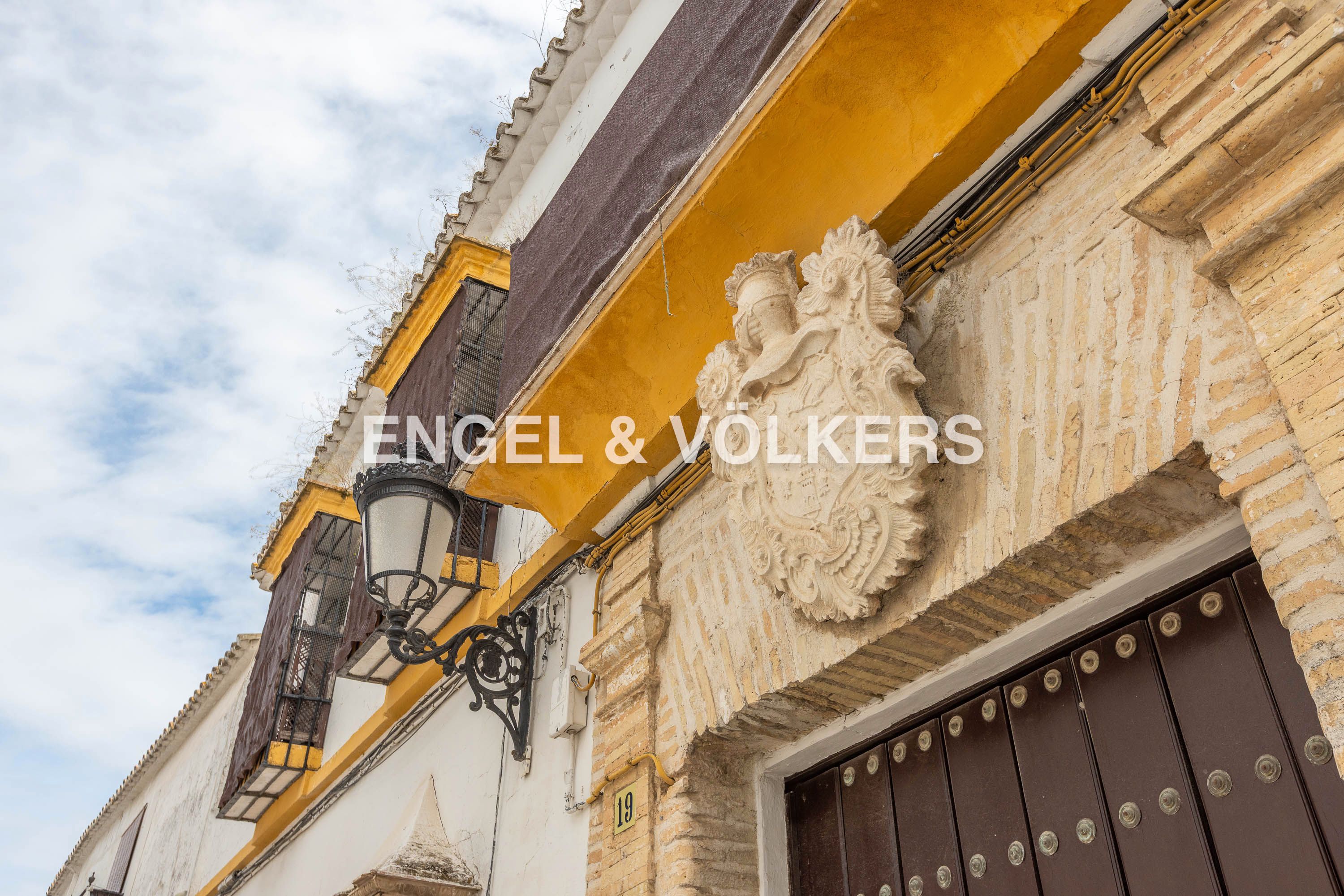 Exterior view of House or chalet for sale in Marchena  with Heating and Balcony