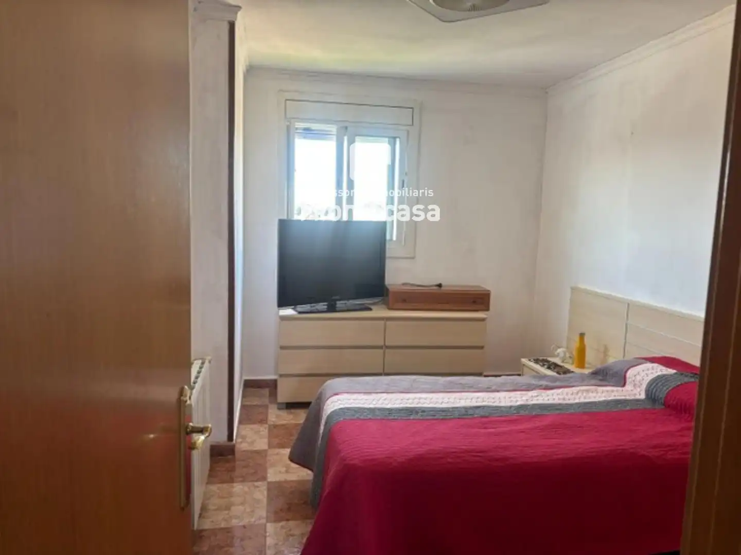 Dormitori de Pis en venda en Badia del Vallès amb Calefacció, Terrassa i Balcó