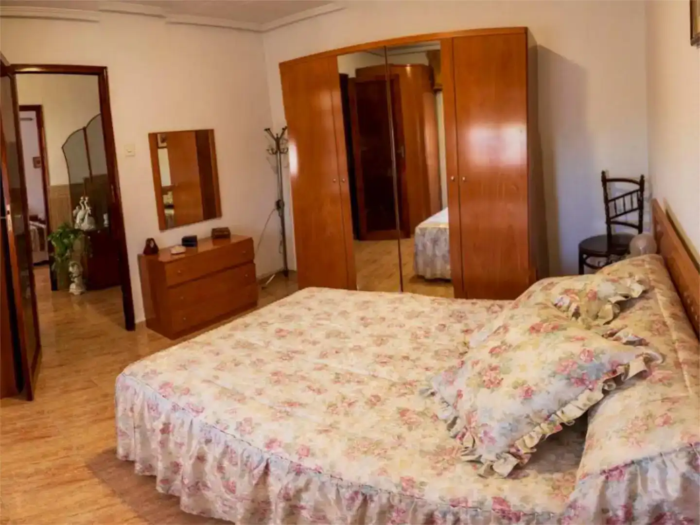 Dormitori de Finca rústica en venda en Santa Pola amb Aire condicionat, Jardí privat i Traster