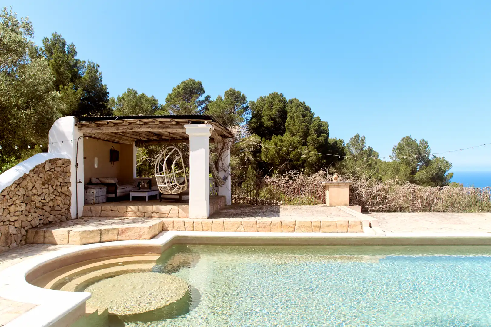 Piscina de Finca rústica en venda en Sant Joan de Labritja amb Aire condicionat, Jardí privat i Parquet