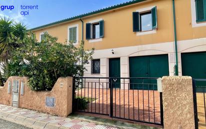 Vista exterior de Casa adosada en venda en L'Estartit amb Terrassa i Piscina