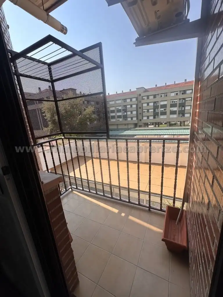 Terrassa de Pis de lloguer en  Logroño amb Aire condicionat, Calefacció i Parquet