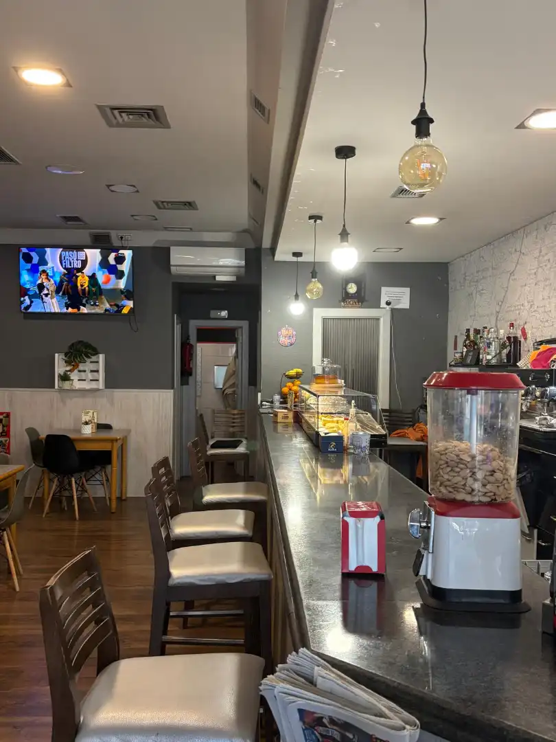 Commercial properties for sale in  Logroño  with Air Conditioner, Heating and Terrace