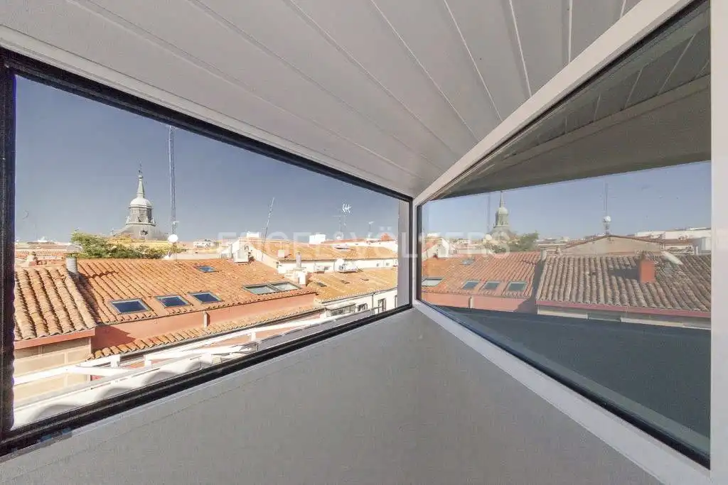 Terrasse von Dachboden zum Verkauf in Madrid mit Klimaanlage, Heizung und Parkett