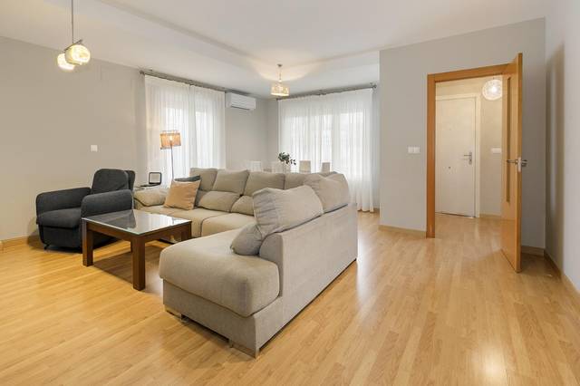 Casa adosada en Venta en Casco Histórico