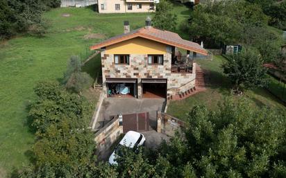 Vista exterior de Casa o xalet en venda en Gijón  amb Terrassa