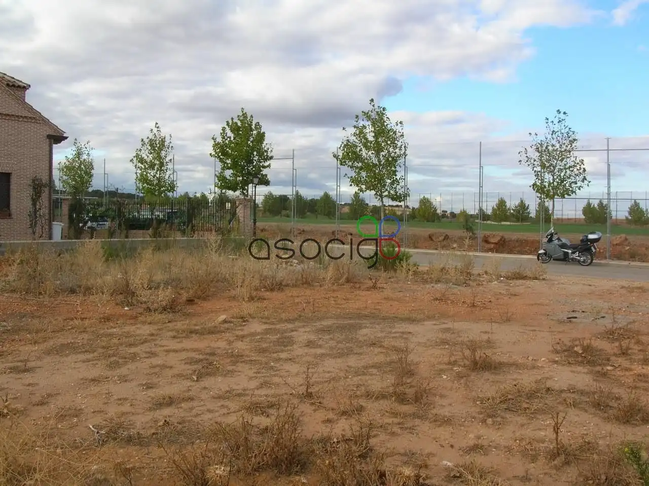 Terreny rústic en venda a CALLE VALDEAPARICIO, imagen 2