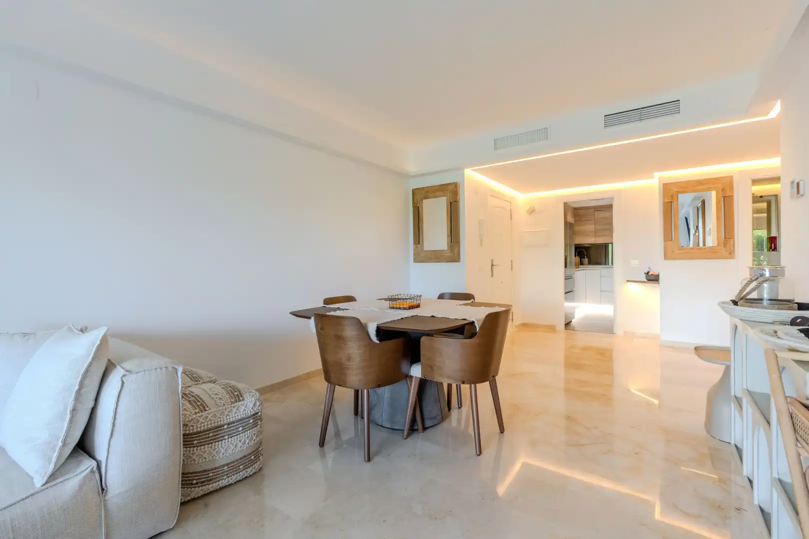 Apartament amb piscina en venda a Nueva Andalucía, imagen 9
