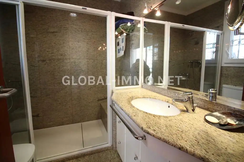 Baño de Casa o chalet en venta en Roses con Aire acondicionado, Calefacción y Jardín privado