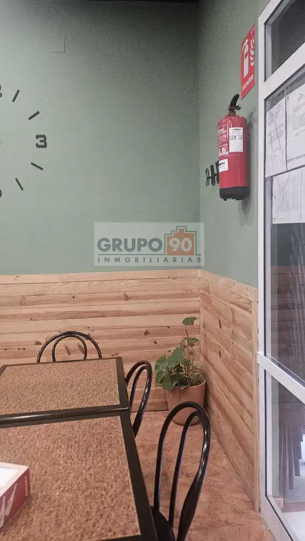 Local de alquiler en Valencia con Amueblado