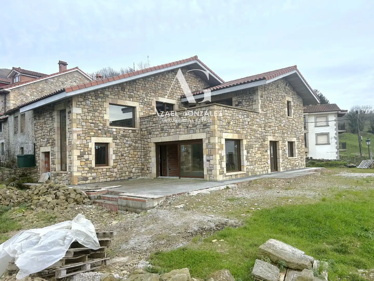 Vista exterior de Casa o chalet en venta en Villacarriedo con Terraza
