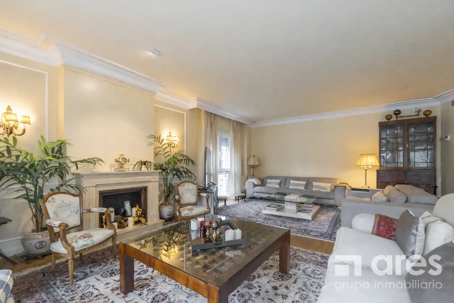 Living room of Flat for sale in Madrid  with Air Conditioner, Heating and Private garden