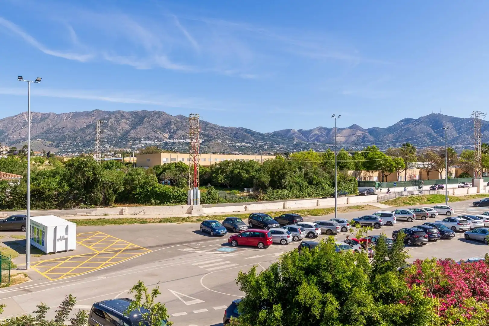 Aparcament de Apartament en venda en Mijas amb Aire condicionat, Terrassa i Traster