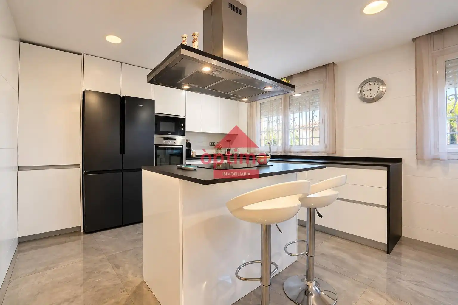 Casa a schiera con terrazza in vendita a Calle BELGRADO, imagen 10