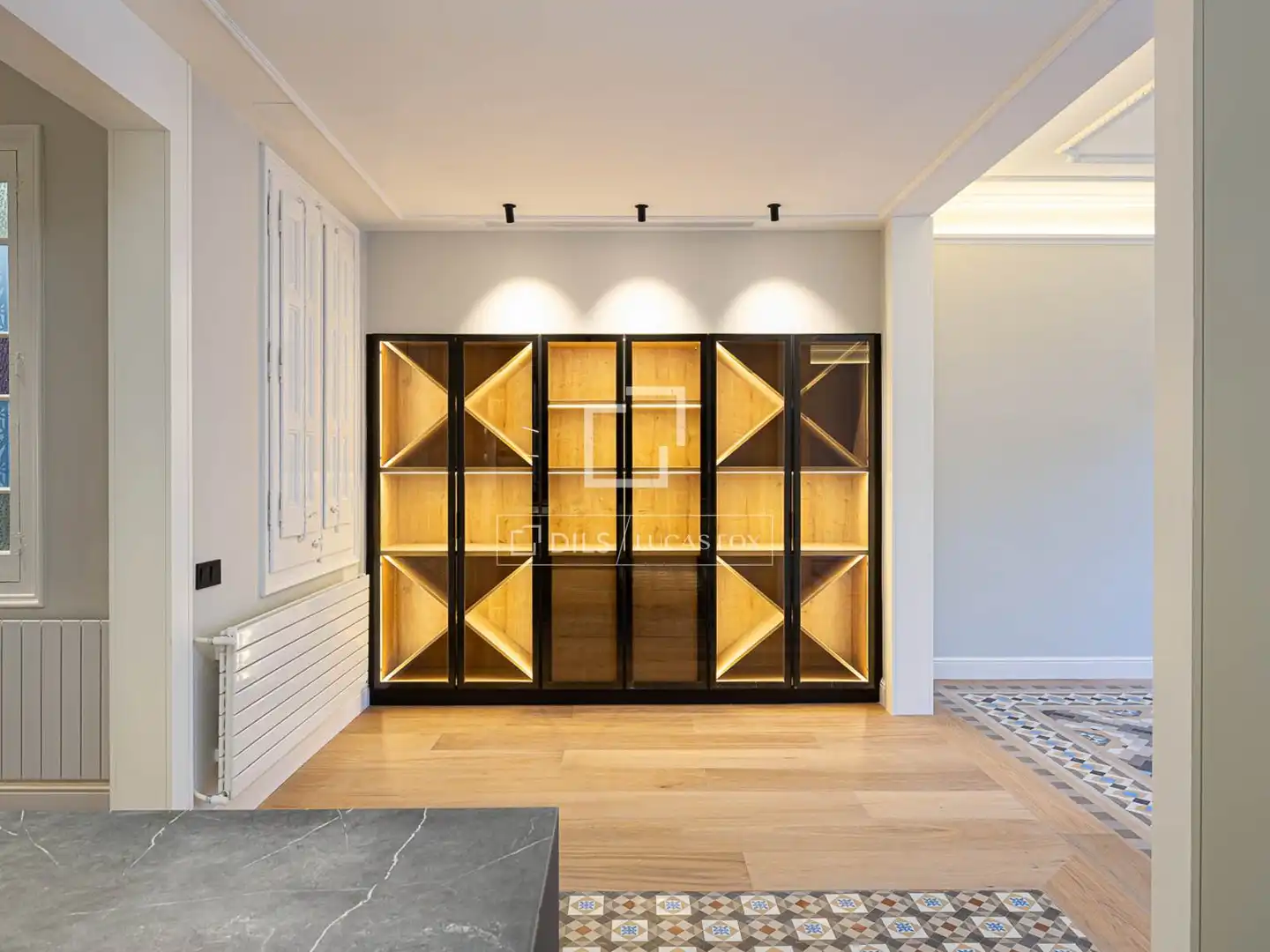 Wohnzimmer von Wohnung zum Verkauf in Barcelona mit Klimaanlage, Heizung und Balkon