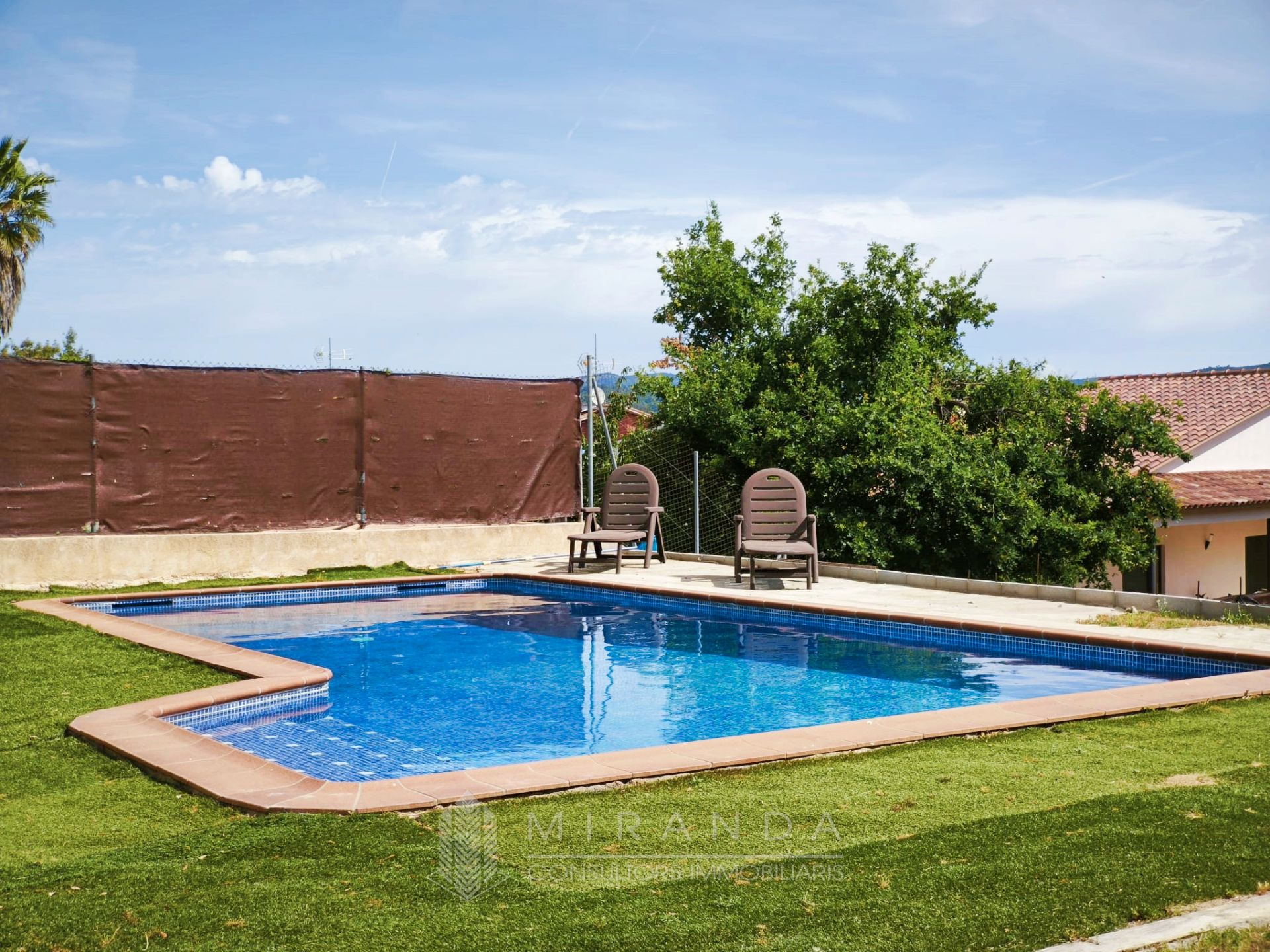Swimming pool of House or chalet for sale in Bigues i Riells  with Air Conditioner, Heating and Private garden