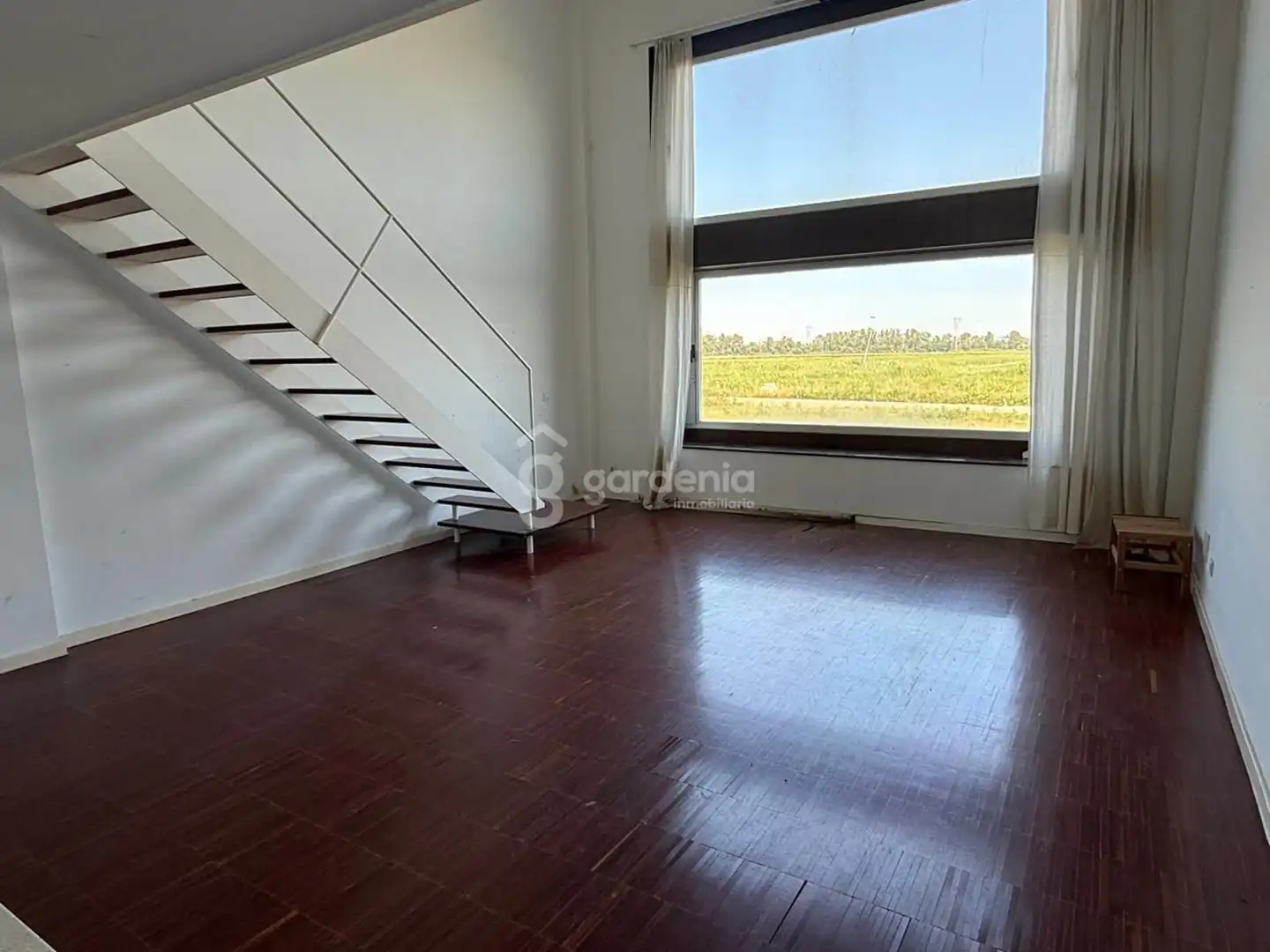 Sala de estar de Piso de alquiler en Gelves con Aire acondicionado y Trastero