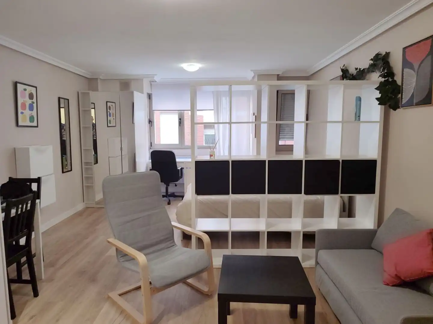 Living room of Flat for rent in Oviedo 