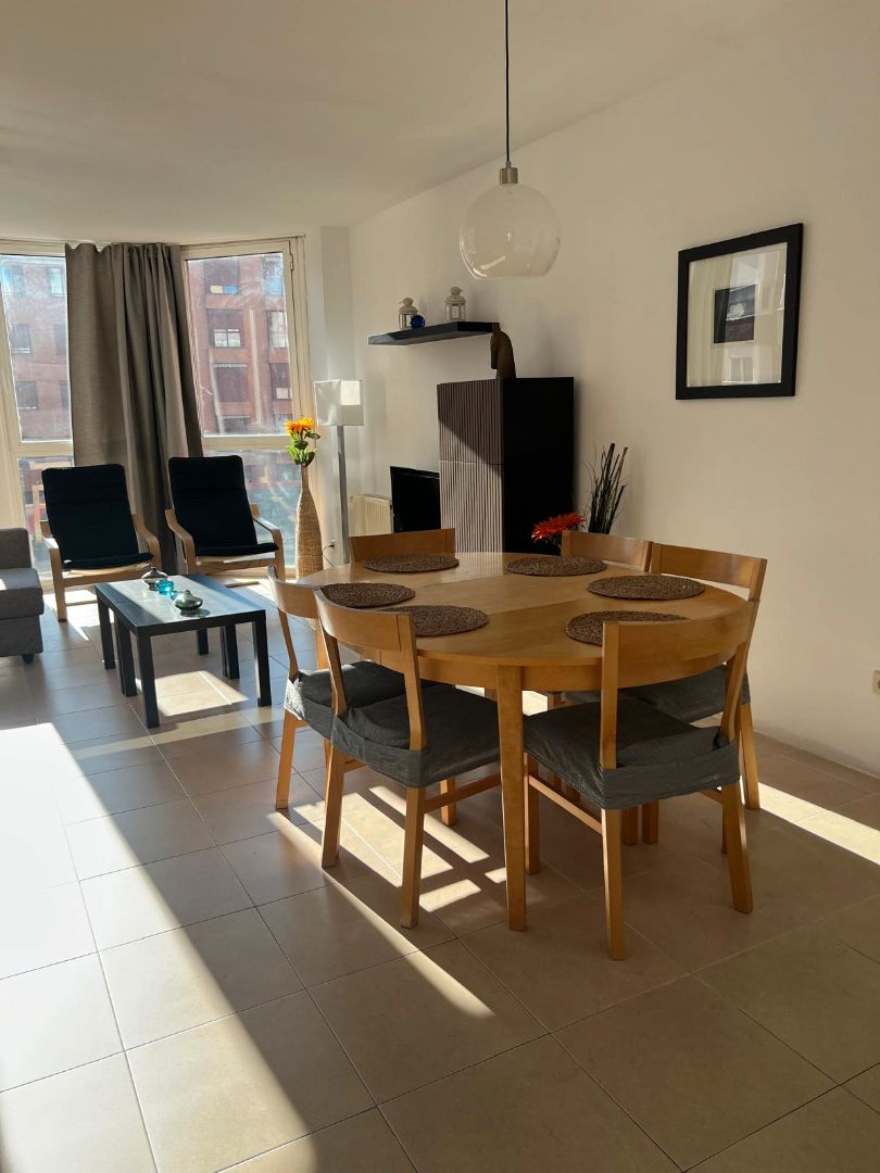 Comedor de Piso de alquiler en  Madrid Capital con Aire acondicionado, Calefacción y Parquet