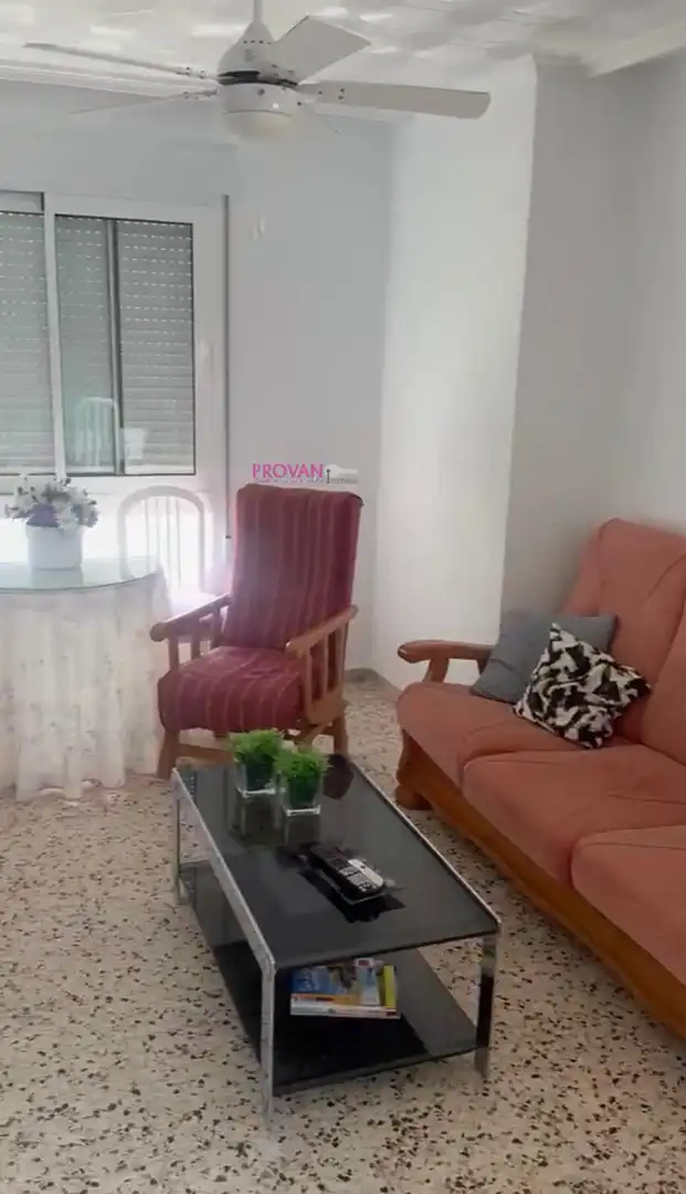 Sala de estar de Piso de alquiler en Guardamar del Segura con Amueblado
