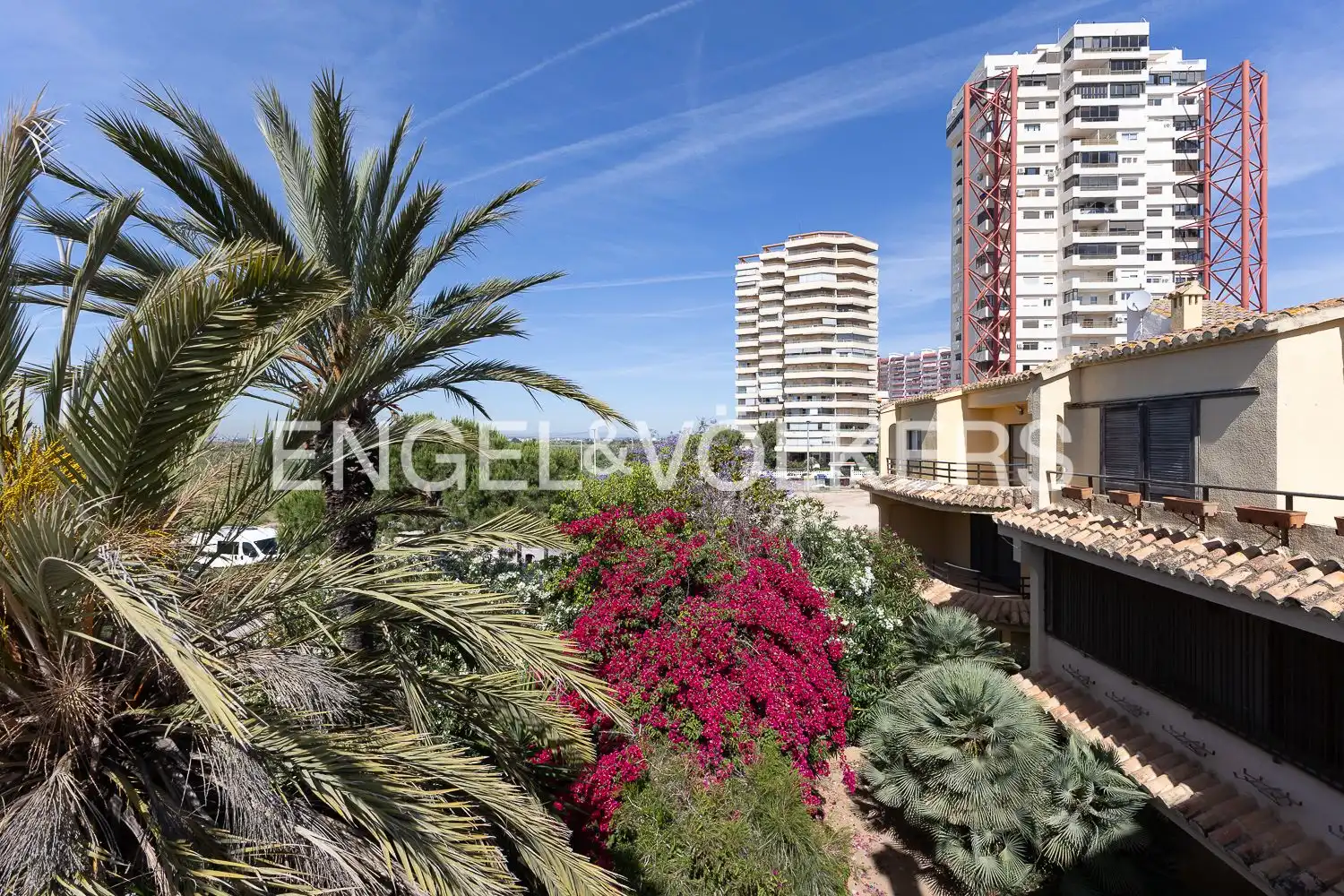 Terraza de Casa o chalet de alquiler en La Pobla de Farnals con Aire acondicionado, Calefacción y Jardín privado