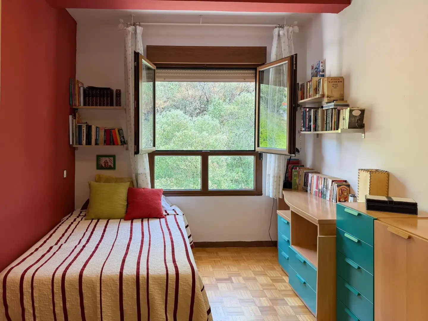 Habitación de Piso en venta en Mieres (Asturias) con Calefacción, Parquet y Amueblado