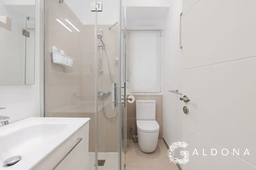 Baño de Piso en venta en Donostia - San Sebastián  con Aire acondicionado, Calefacción y Terraza