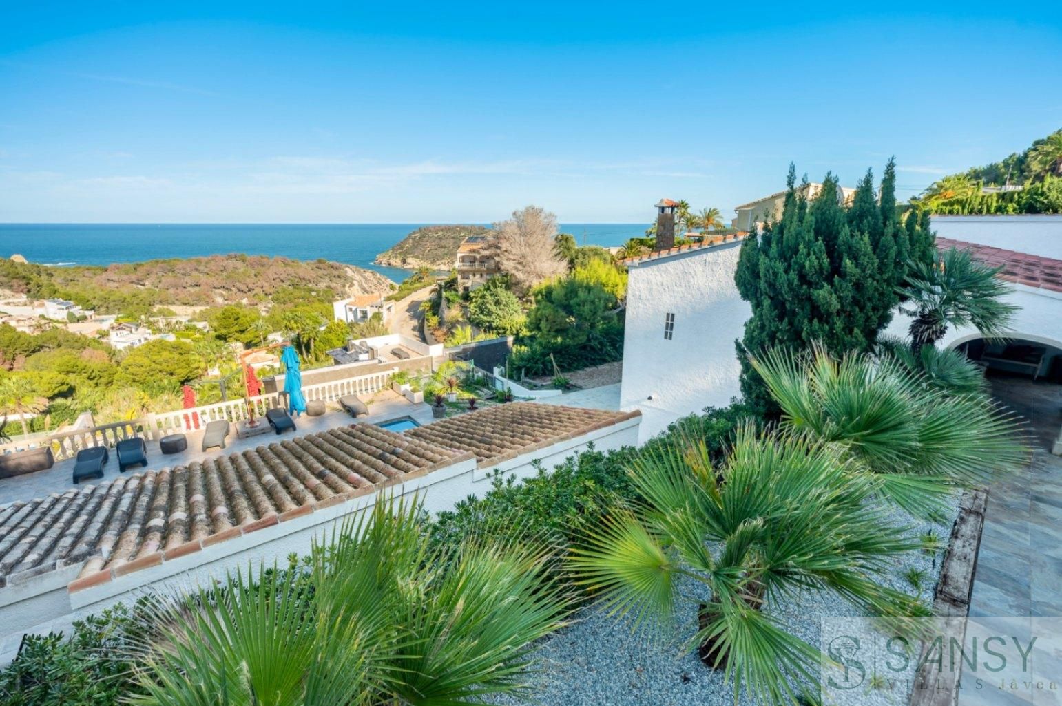 Vista exterior de Casa o xalet en venda en Jávea / Xàbia amb Aire condicionat, Calefacció i Terrassa