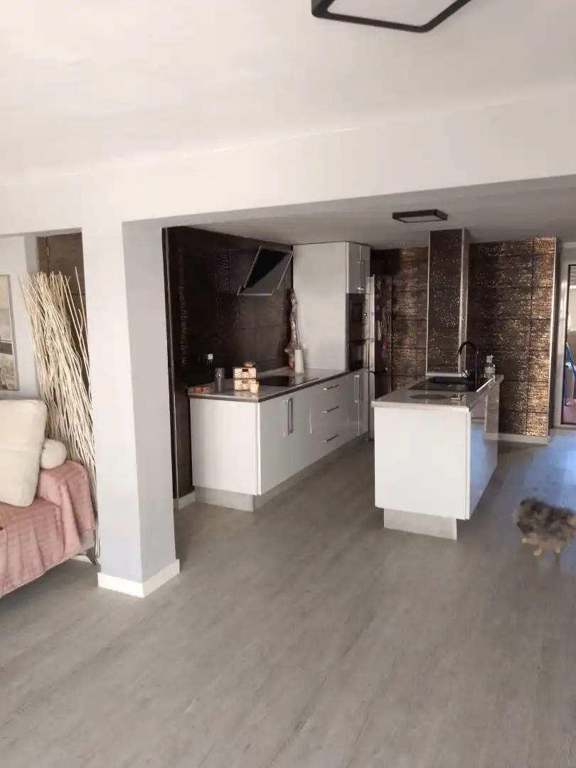 Kitchen of Flat for sale in Sevilla  with Air Conditioner and Terrace