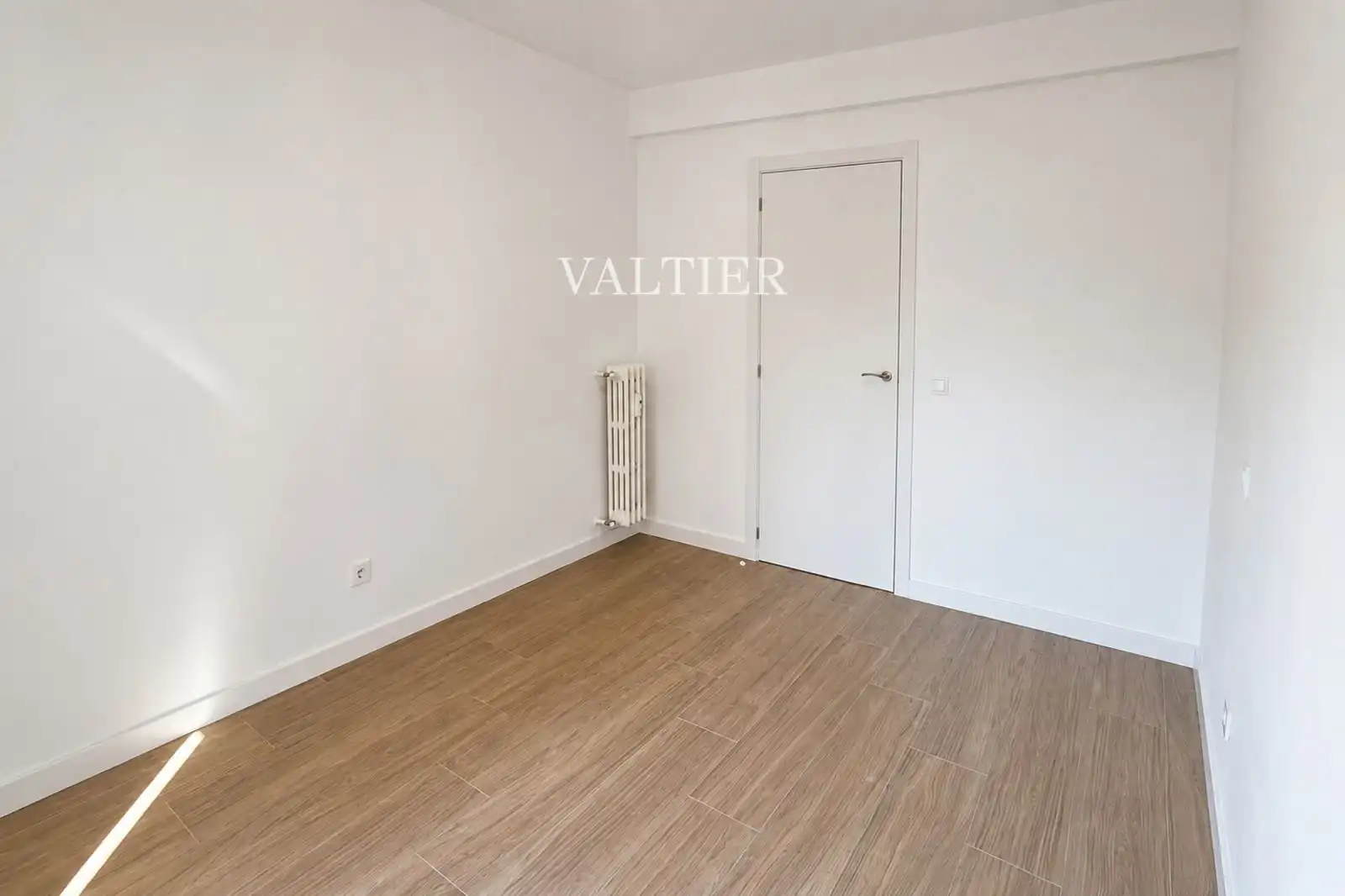 Schlafzimmer von Wohnung zur Miete in Madrid mit Terrasse