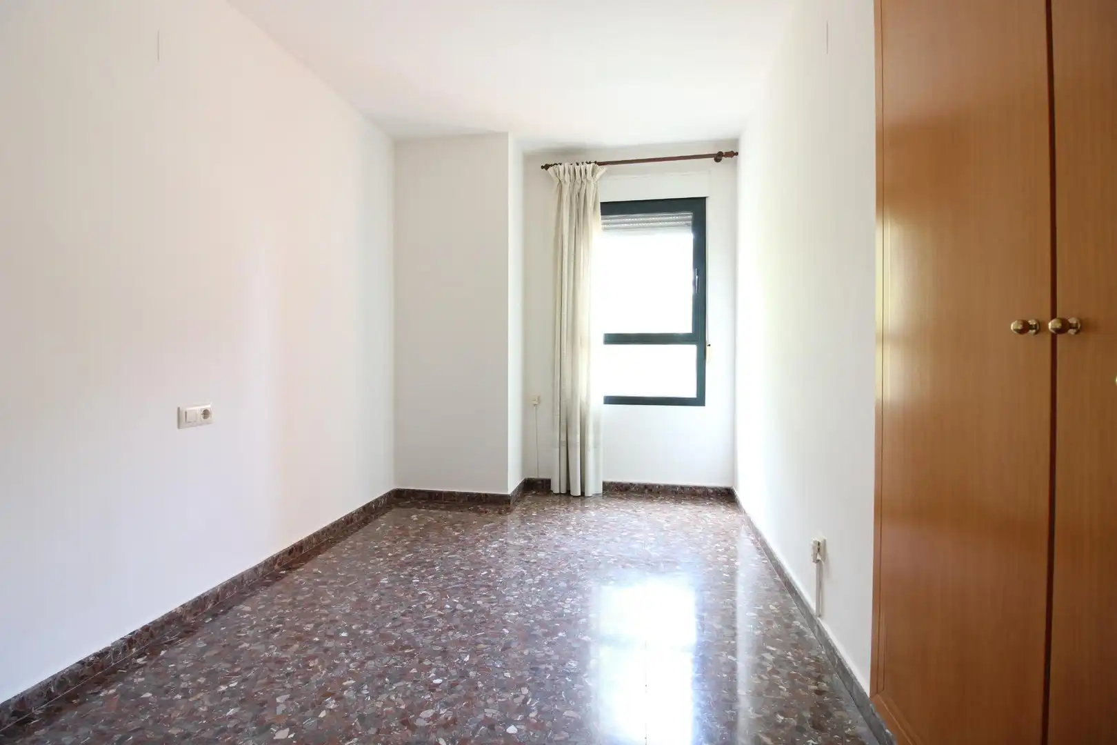 Piso en venta en Valencia con Aire acondicionado, Jardín privado y Piscina comunitaria