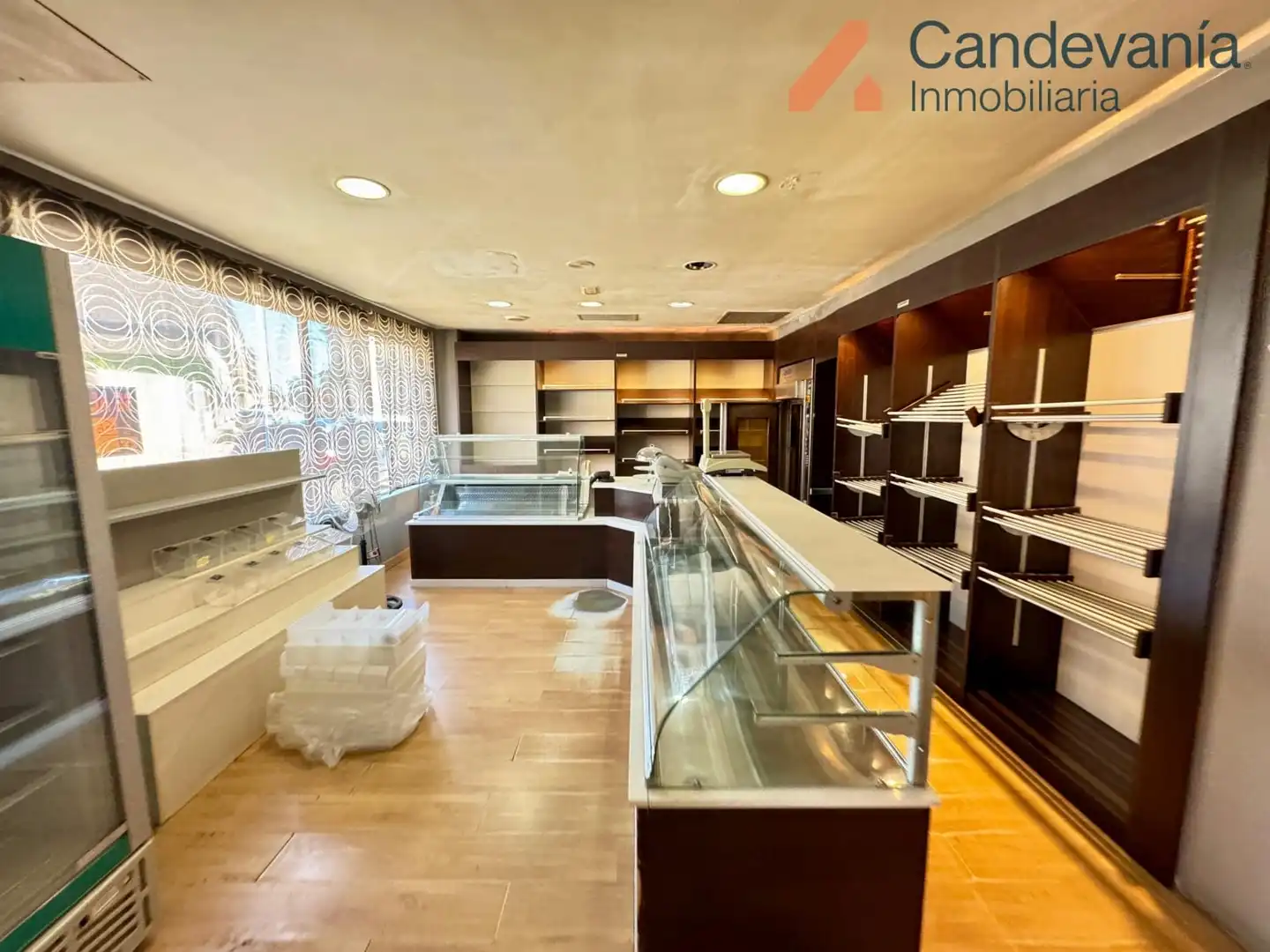 Local comercial en venda a Avenida Galo Ponte, imagen 12