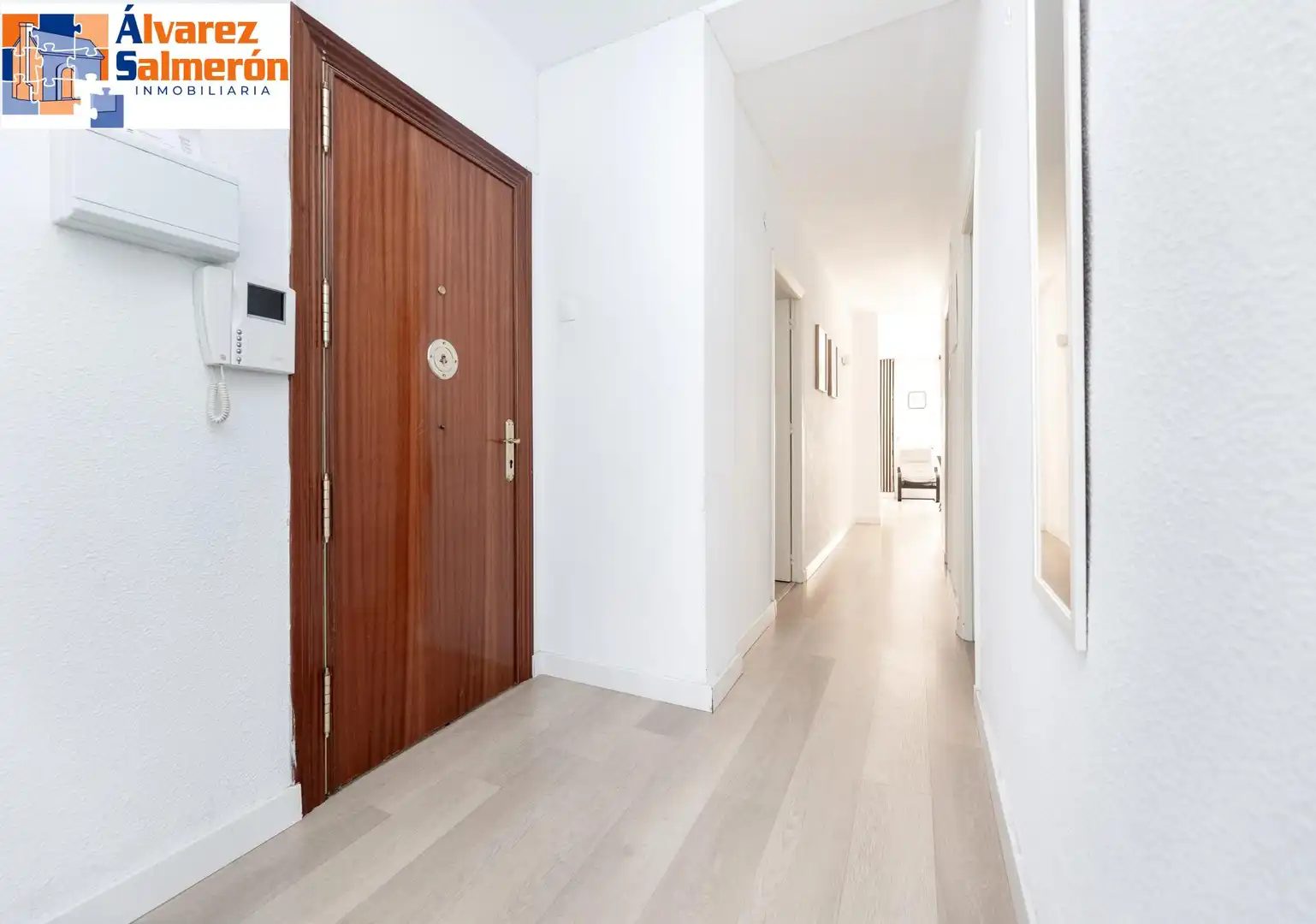Flat for sale in Granada