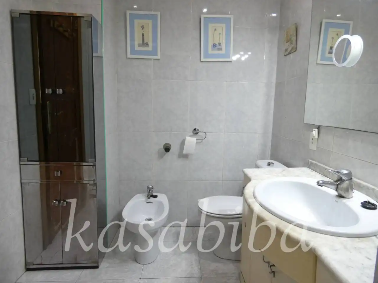 Bathroom of Flat for sale in Valencia  with Air Conditioner and Balcony