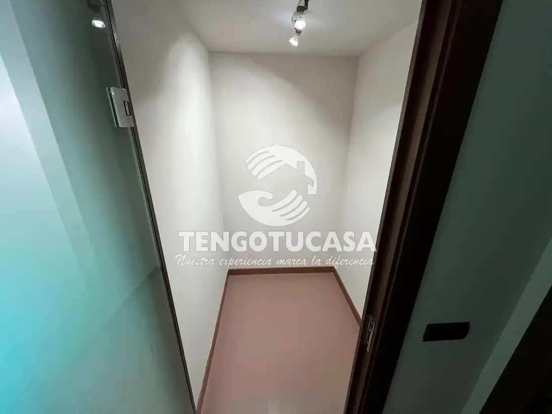 Flat for rent in Madrid  with Air Conditioner