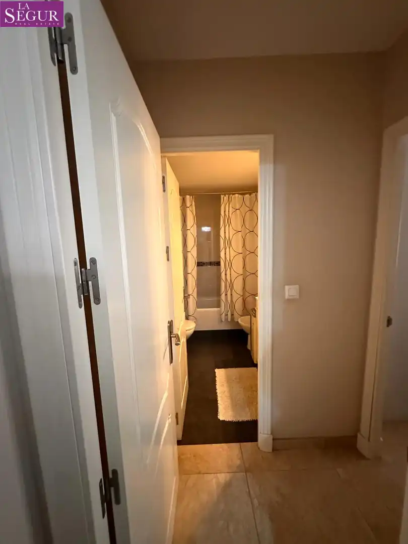 Baño de Piso en venta en Cádiz con Calefacción