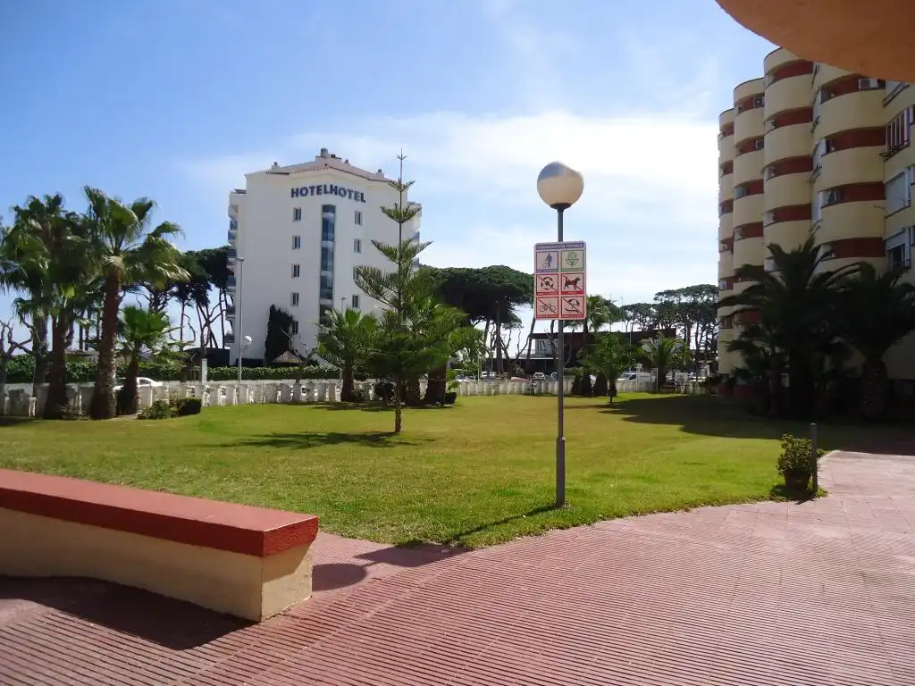 Study for rent in Vila-seca  with Air Conditioner, Heating and Private garden