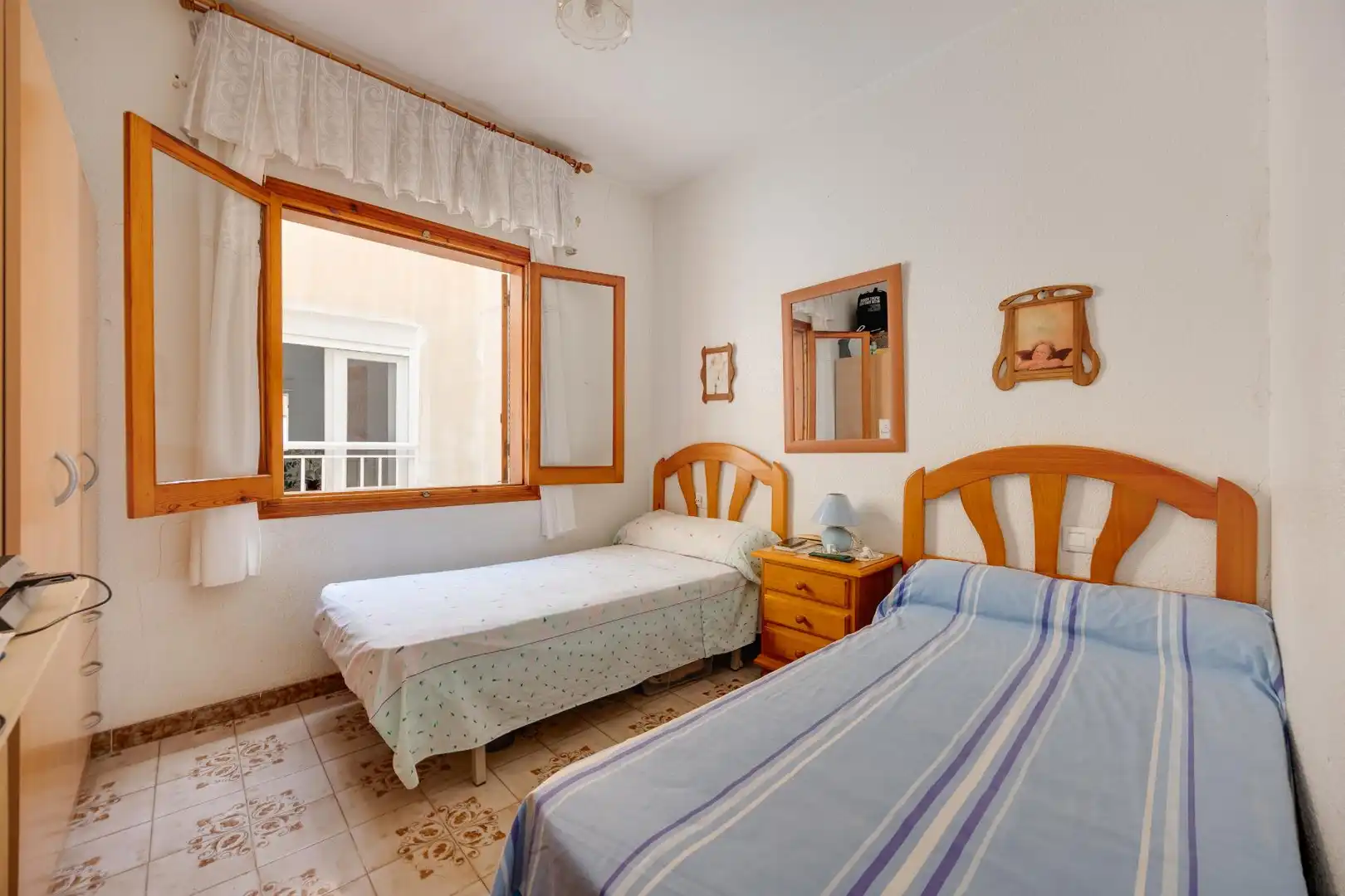 Habitación de Casa o chalet en venta en Torrevieja con Terraza y Amueblado