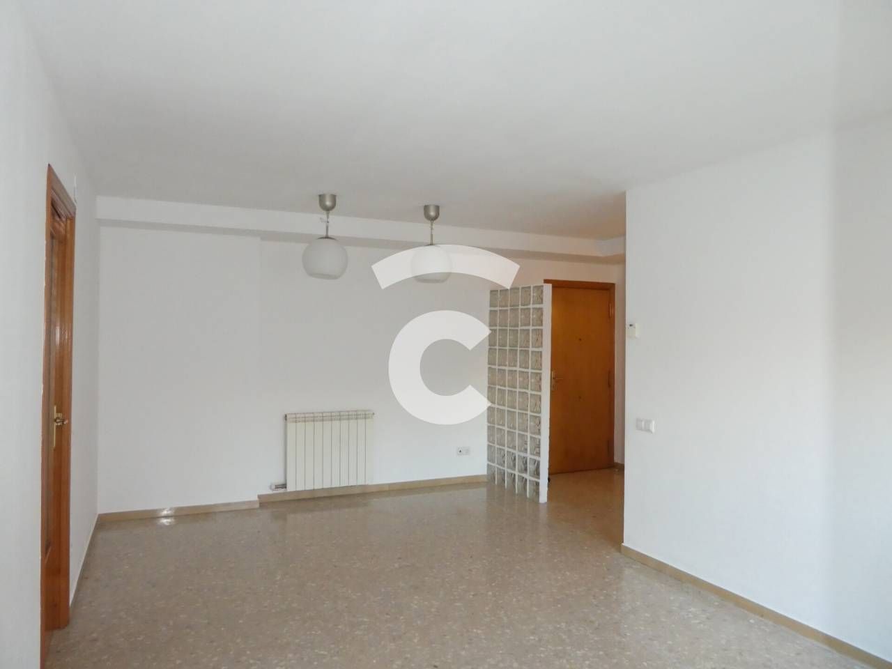 Flat for sale in Vic  with Heating