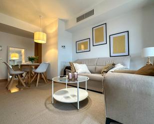 Living room of Flat to rent in  Madrid Capital  with Air Conditioner, Heating and Private garden