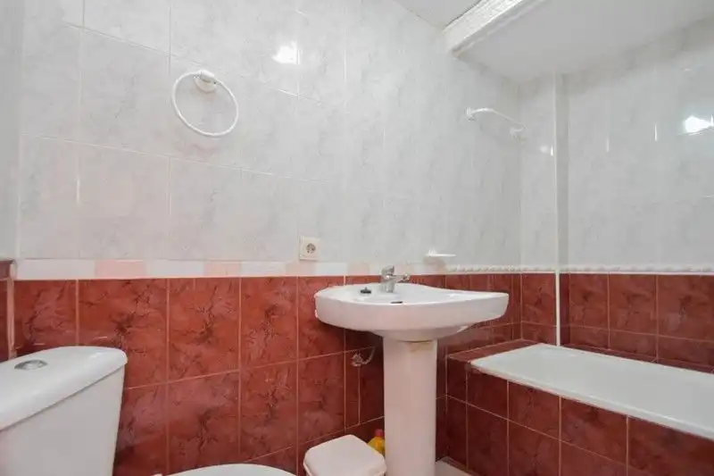 Baño de Piso en venta en Granada con Terraza