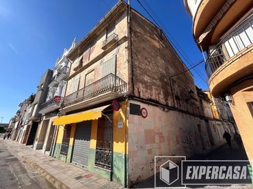 Casa en venta en Casc Urbà