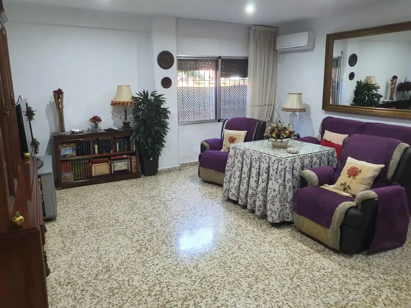 Living room of Ground floor for sale in  Córdoba Capital  with Air Conditioner and Furnished